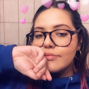 Meet your Posher, Ariana